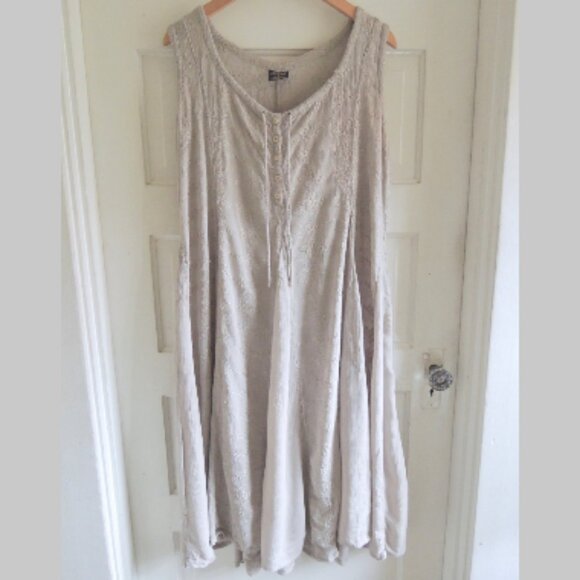 HerStyle Sage Gray Green Embroidered Hippie Dress M *Runs L - Picture 2 of 10